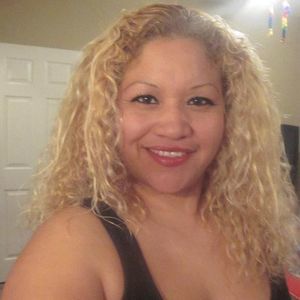 Meet your Posher, Noelia